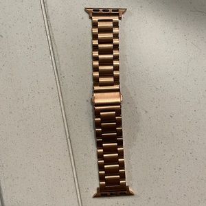 Apple Watch rose gold band